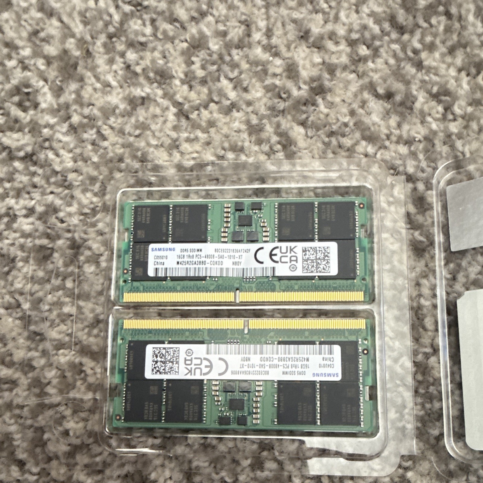 Samsung 32 GB 2x16 DDR5-4800 PC5-4800B 262-Pin SODIMM Non-ECC M425R2GA3BB0-CQKOD