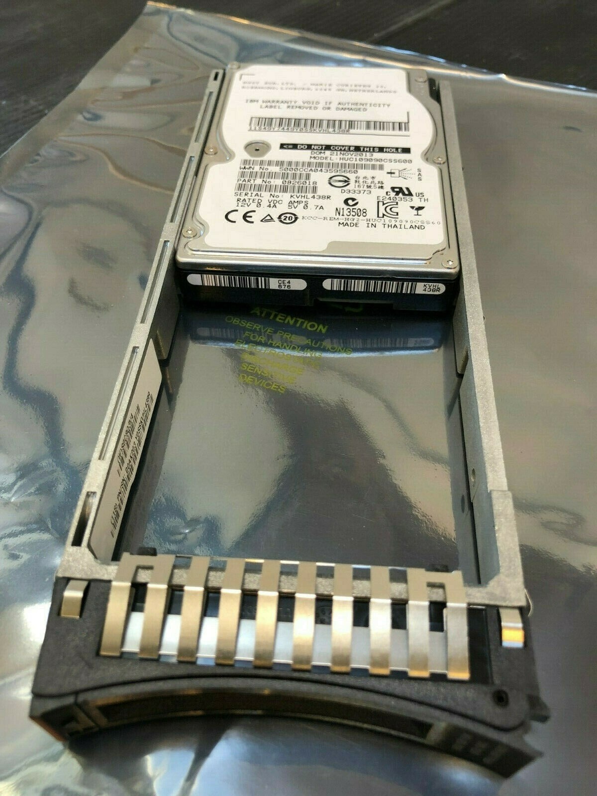 for IBM 00Y5803 00Y5785 00Y5802 AC61 900GB 10K SAS 2.5" V5000 Hard Drives