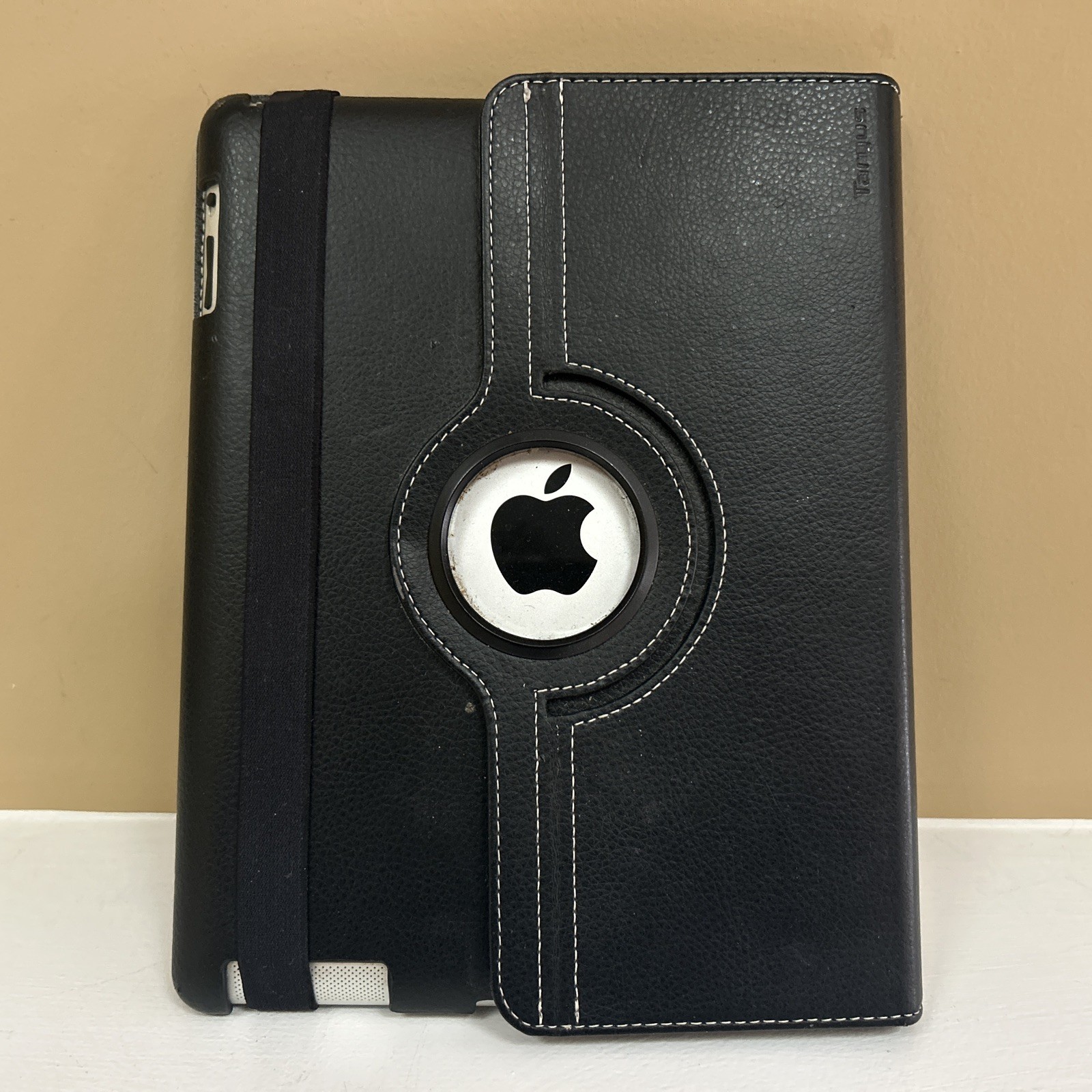 Apple iPad with Leather Case