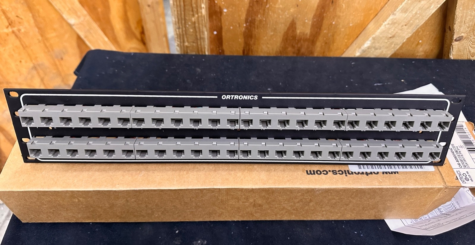 Ortronics OR-808004042 48 Port 2C/8P 25 M V SPS 2U Patch Bay - in original box