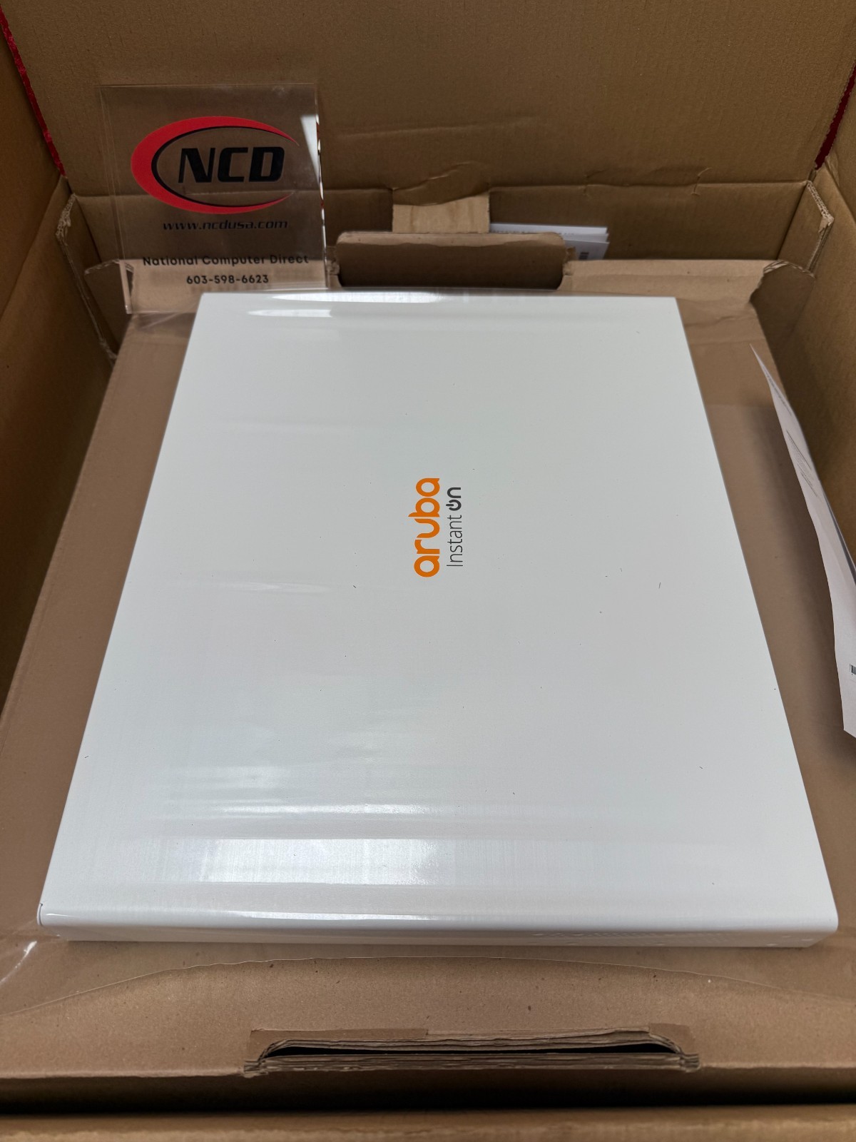 JL805A HPE Aruba Instant On 1960 12XGT 4SFP+ Switch HPE RENEW F/S
