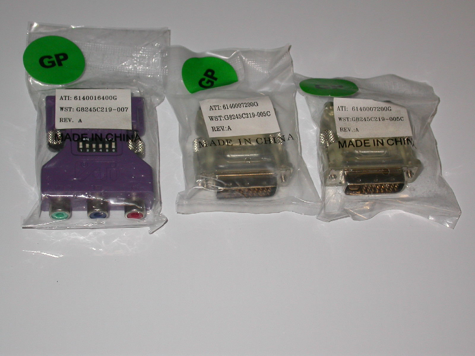 LOT OF 3 ATI ADAPTERS 2 DVI to VGA & 1 DVI-I Male to 3 Female Component Video
