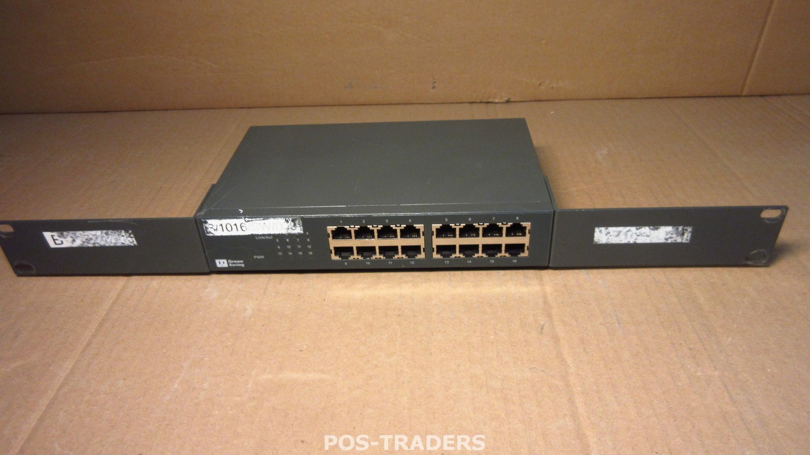 SMC Networks SMC-EZ1016DT 1016DT EZ Switch 10/100 Fast Ethernet Switch 16-Port