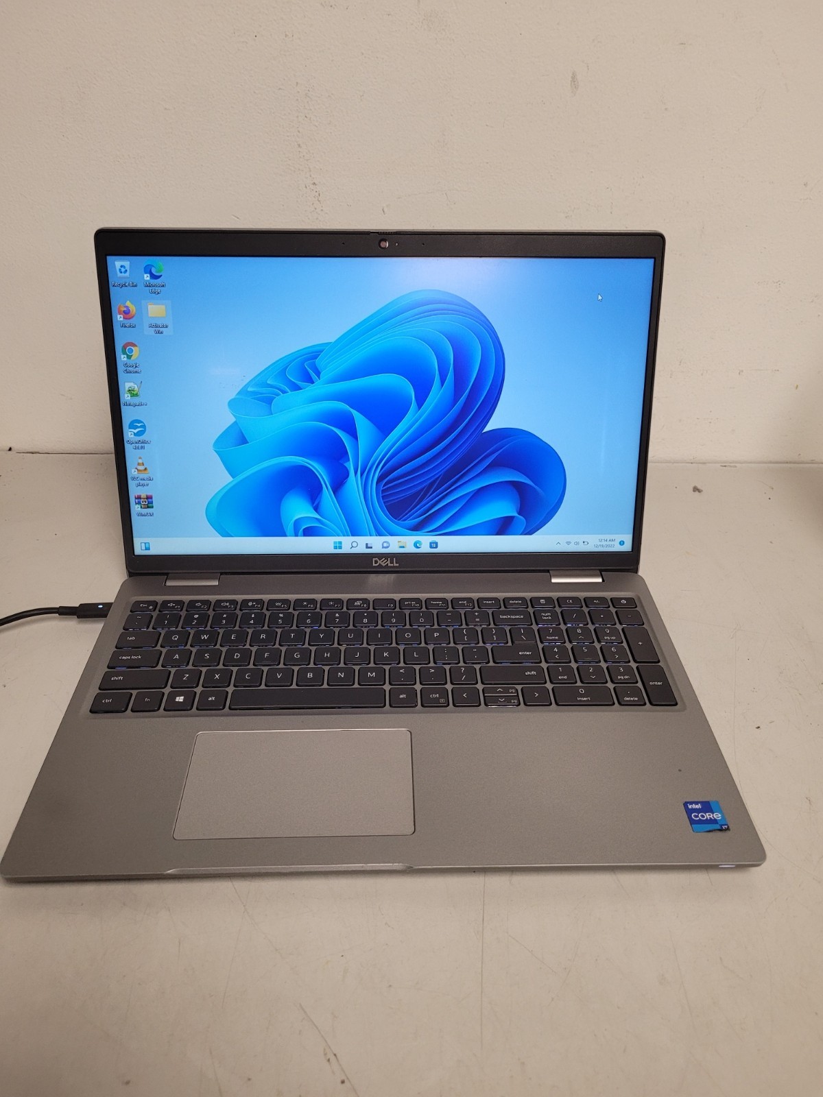 Dell latitude 5520 15.6" i7-1185G7 3ghz 16gb ram 512gb ssd w11p charger 4R9ZN93