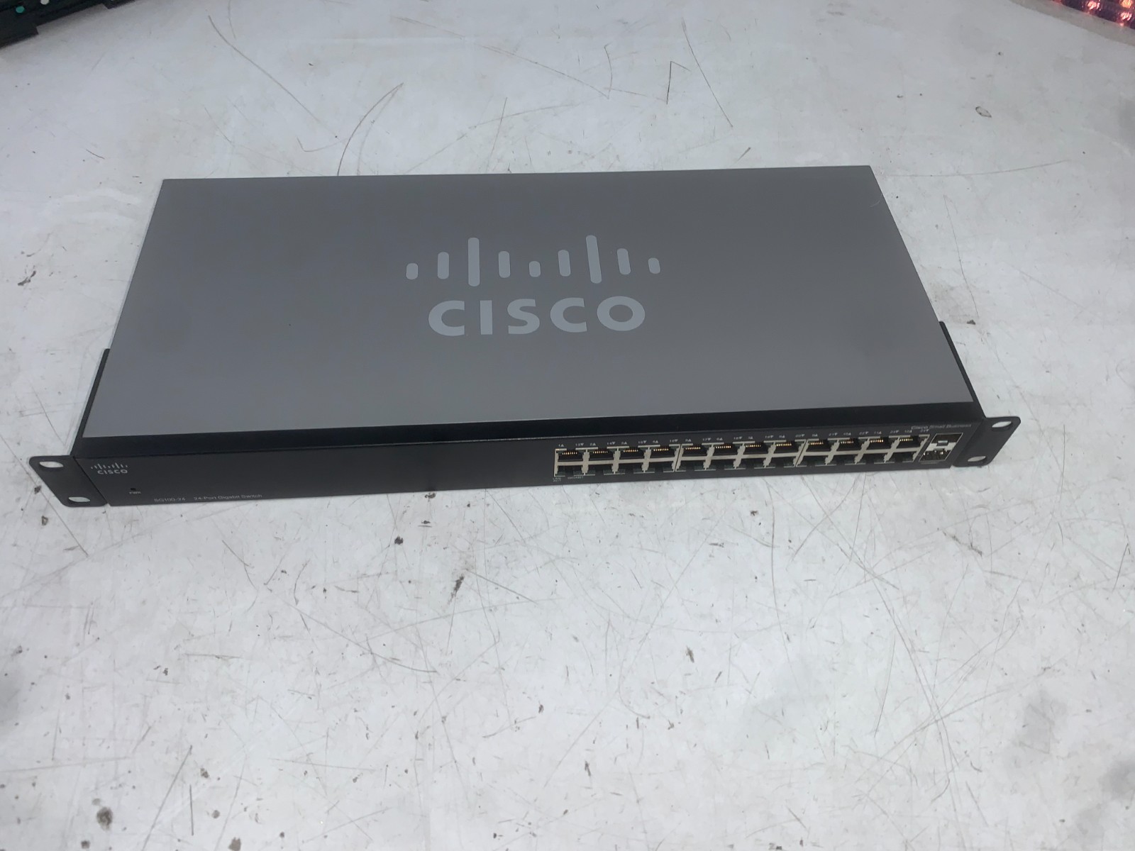 Cisco SG100-24 24 Port Gigabit Ethernet Switch