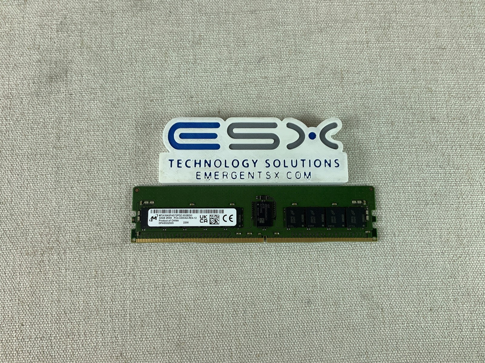 Micron MTA18ASF4G72PDZ-3G2B2 32GB 2Rx8 PC4-3200AA DDR4 ECC Server Memory RDIMM