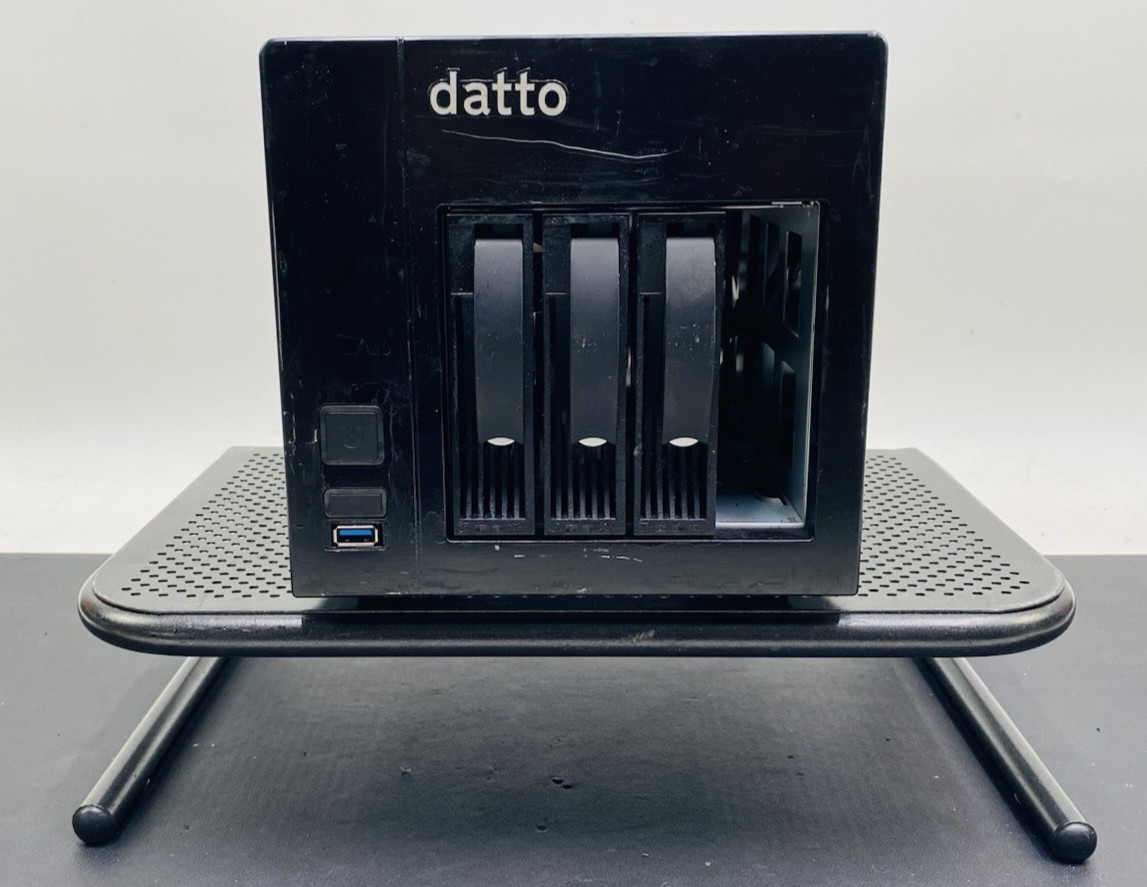 Datto S3B2000 4 Bay NAS 3.5" Storage with 3 Caddies / No HDD