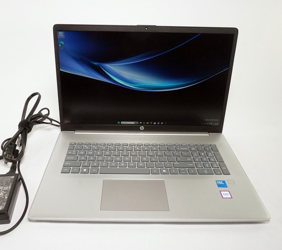 HP 17-cn4071cl 17.3" FHD Intel Core 7 150U 1.8GHz 16GB RAM 512GB SSD Mint
