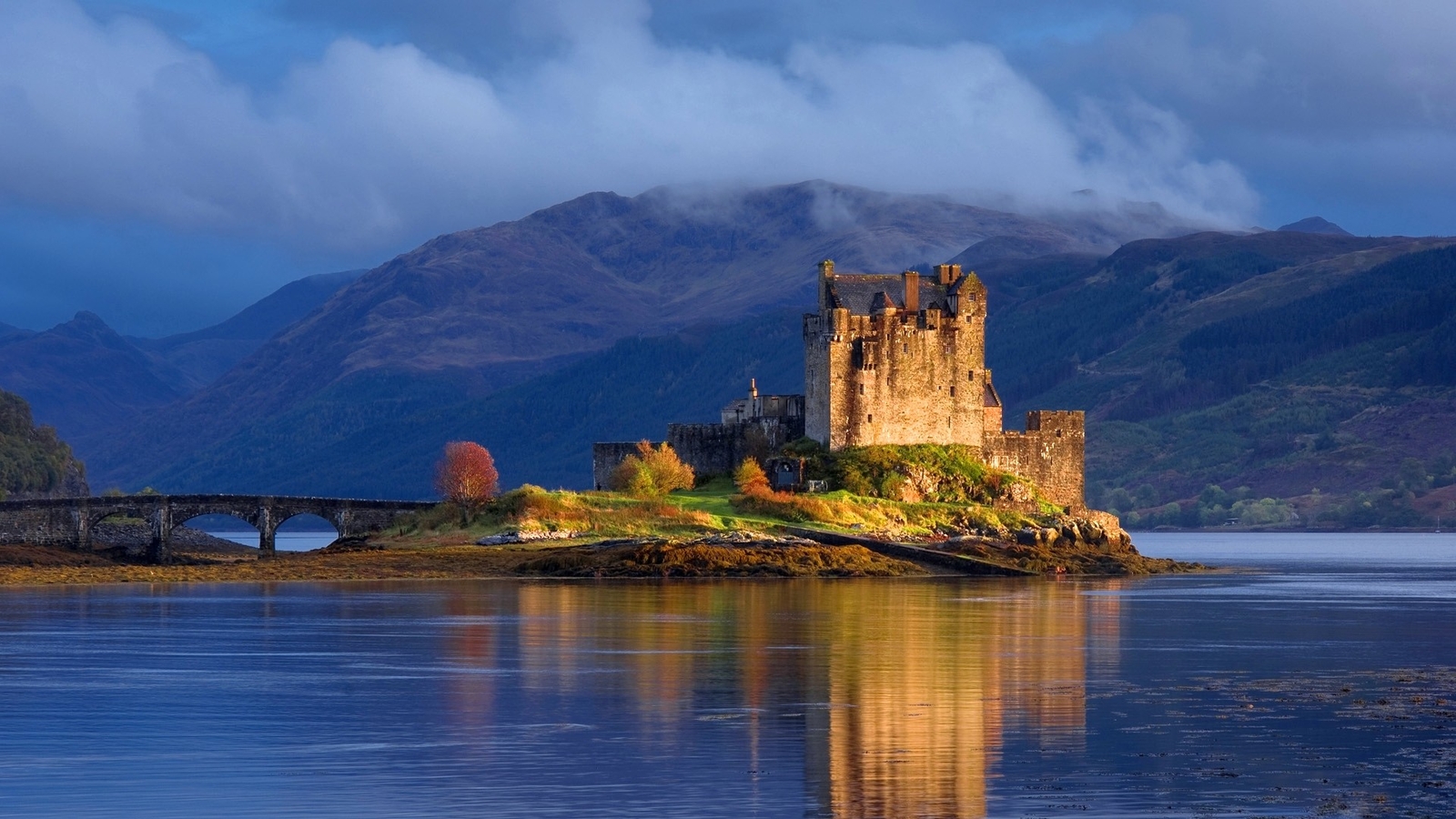 Landscape scotland uk eilean donan castle lake mountains Custom Gaming Mat Desk
