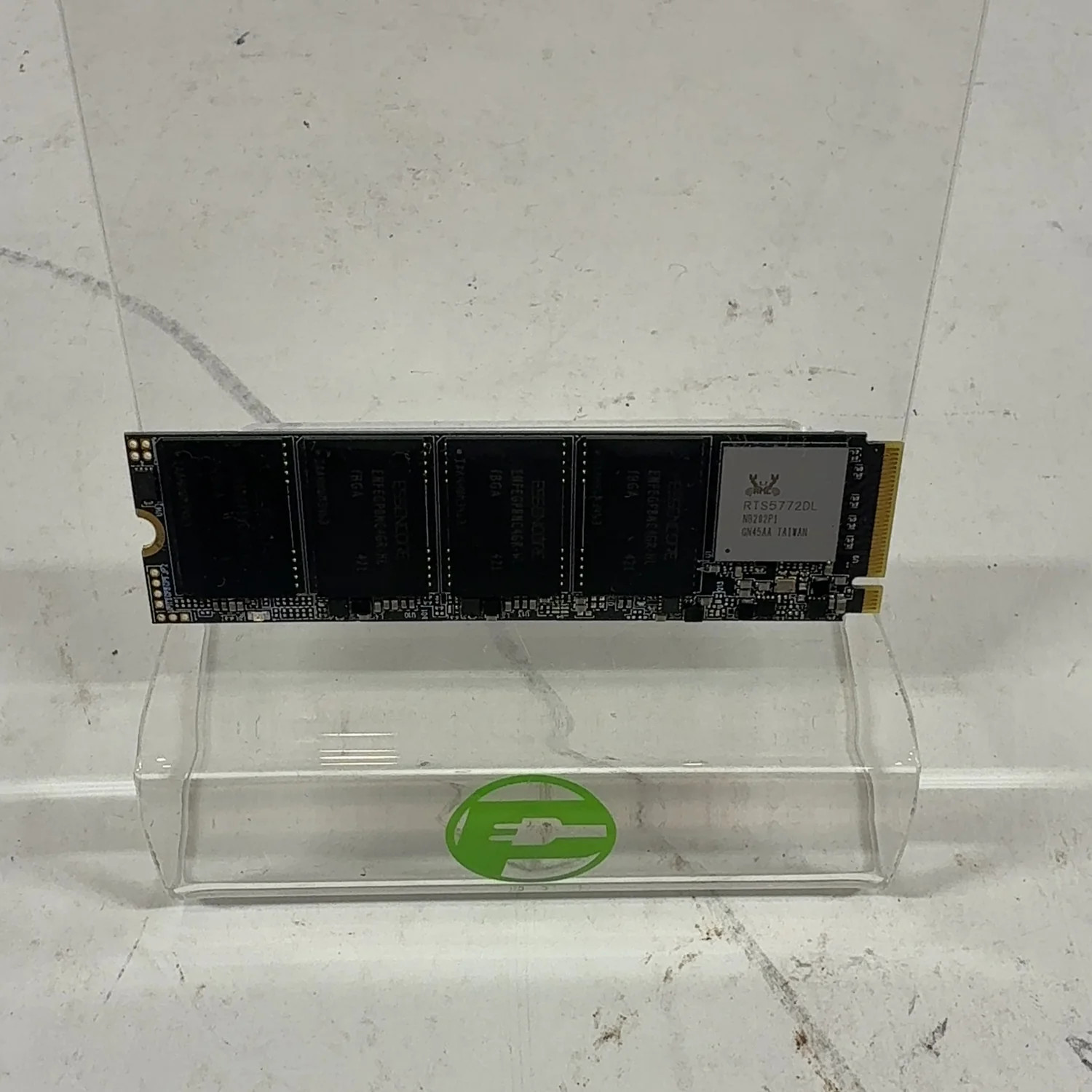 Klevv 2280mm Cras C910 1TB M.2 NVMe Gen 4.0 x 4 HDD K01TBM2SP0-C91