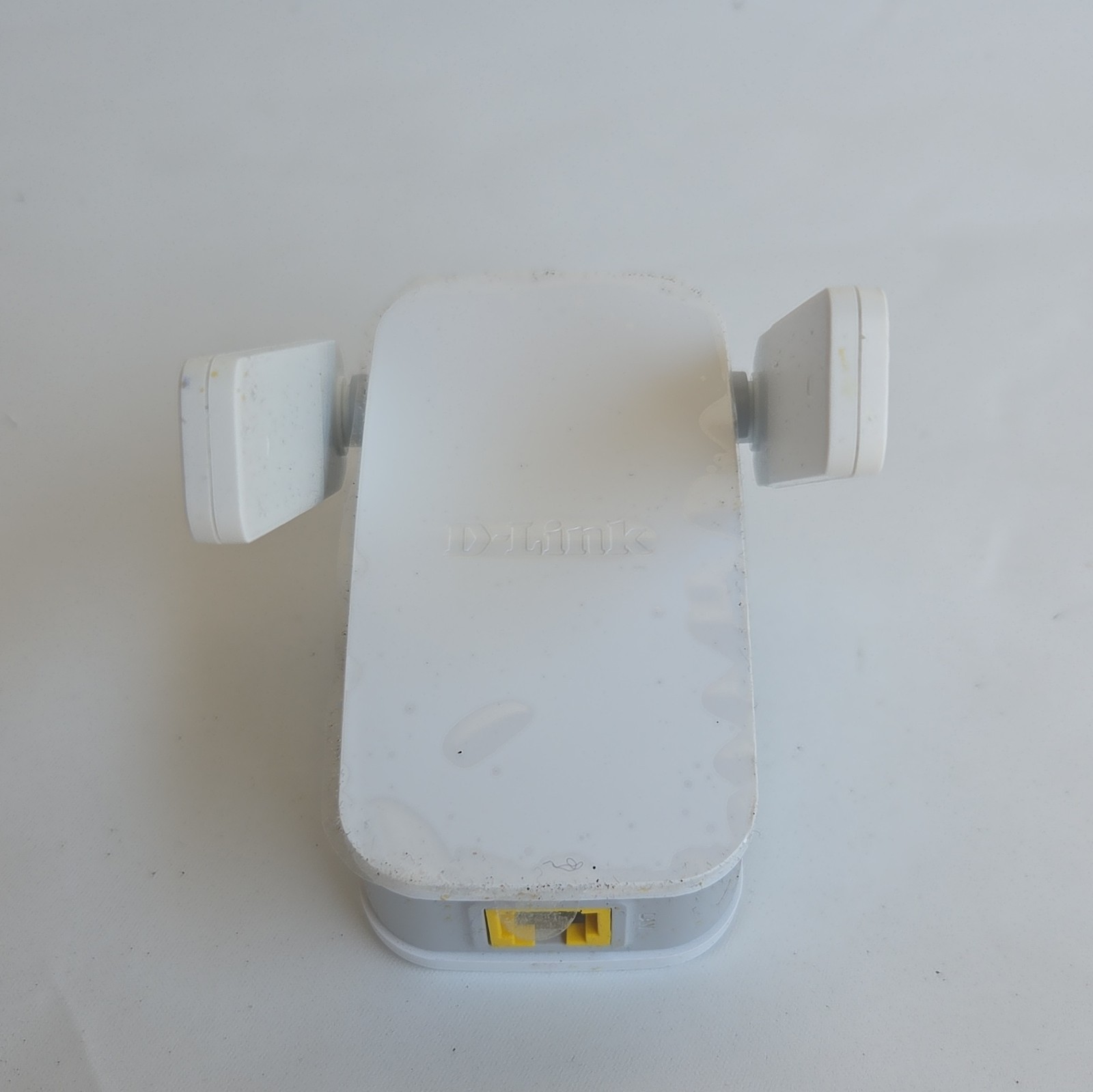 D-Link DAP-1610 AC1200 Dual-Band Wi-Fi Range Extender  #GS-98-12