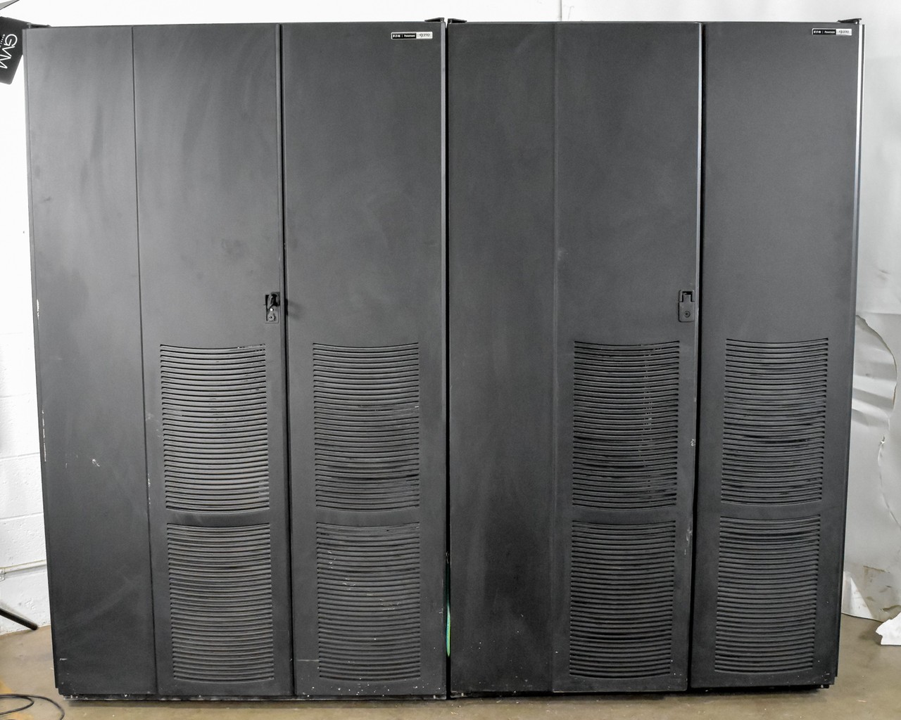 Eaton Powerware 9390 IBC UPS Battery Cabinet 480V 201A DC Series 1085 Model 100
