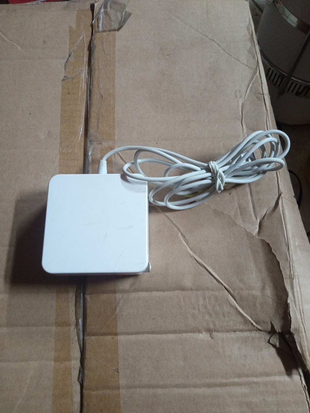 60w Replacement AC Adapter model No: PA-60w output: 16.5v - 3.65A MACBOOK Pro