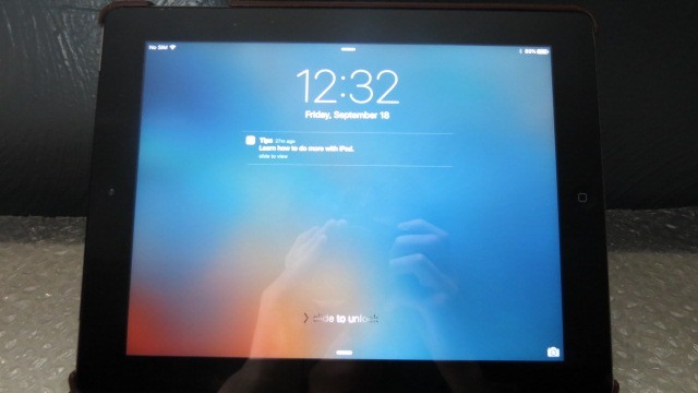Apple iPad (3rd Gen) A1403 64 GB, Wi-Fi + 4G, 9.7 in - Black READ DESCRIPTION