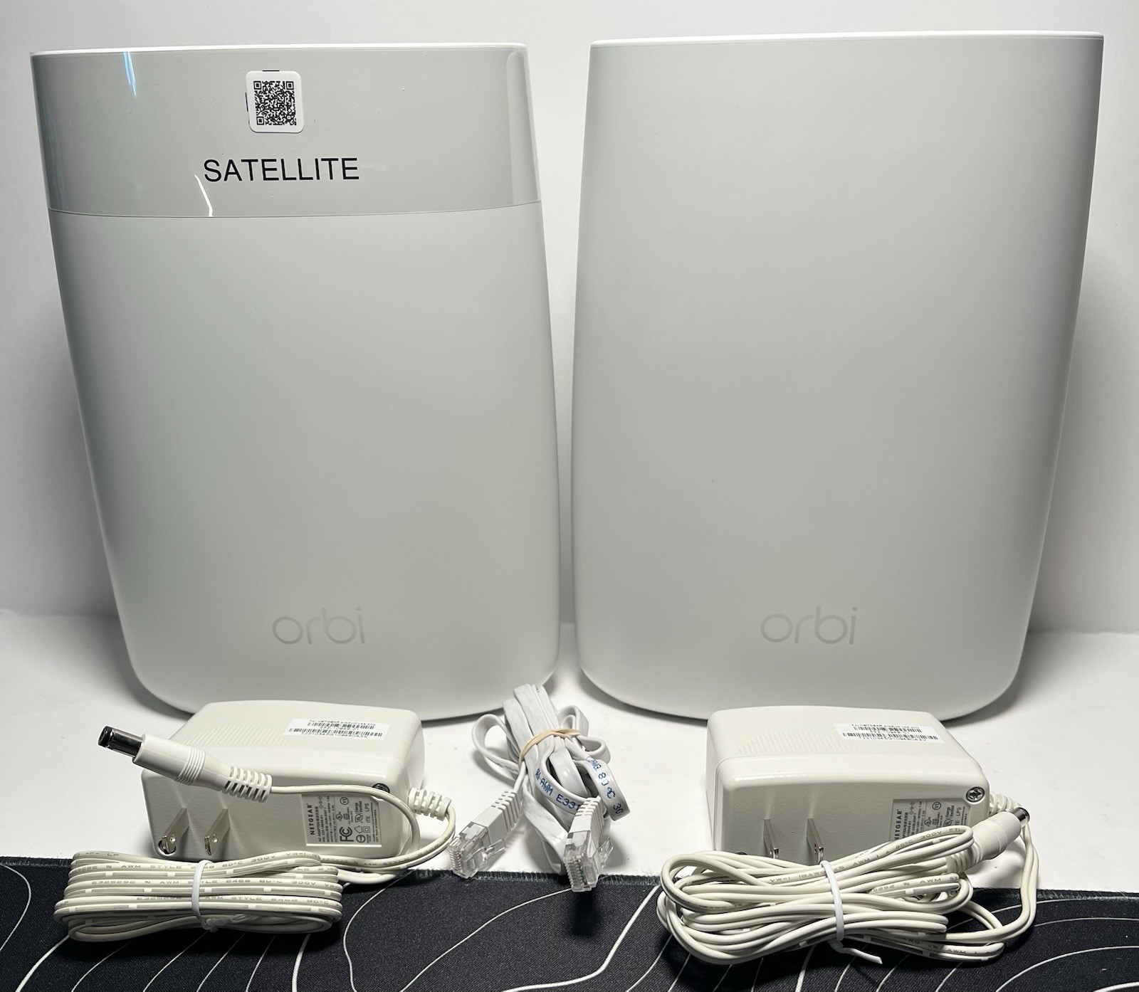NOB Netgear RBK50-100NAS Orbi AC3000 Tri-Band Whole Home WiFi System 2 Pack NEW