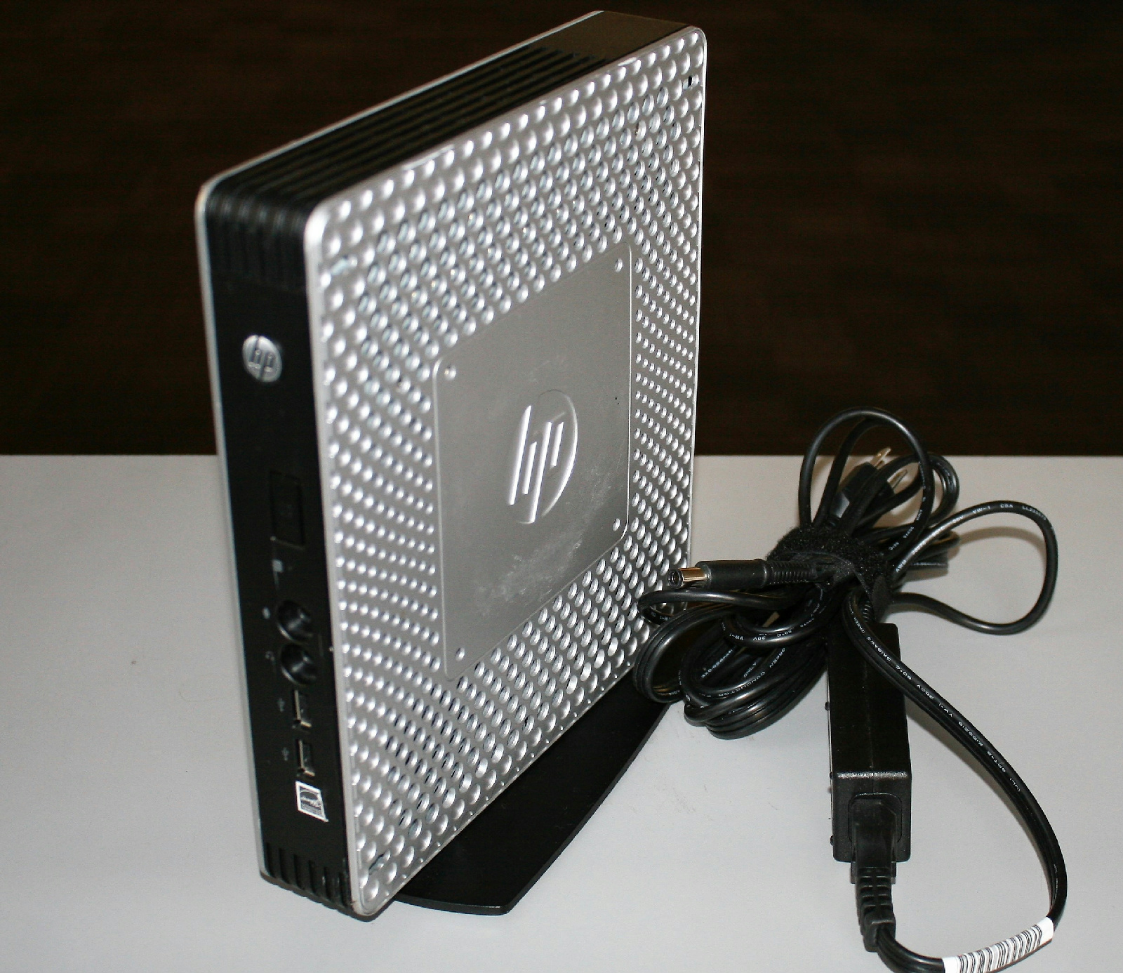 HP t610 Flex B8C95AA Win7E 16GB SSD 4GB DDR3 RAM Thin Client AMD T56N 1.65GHz
