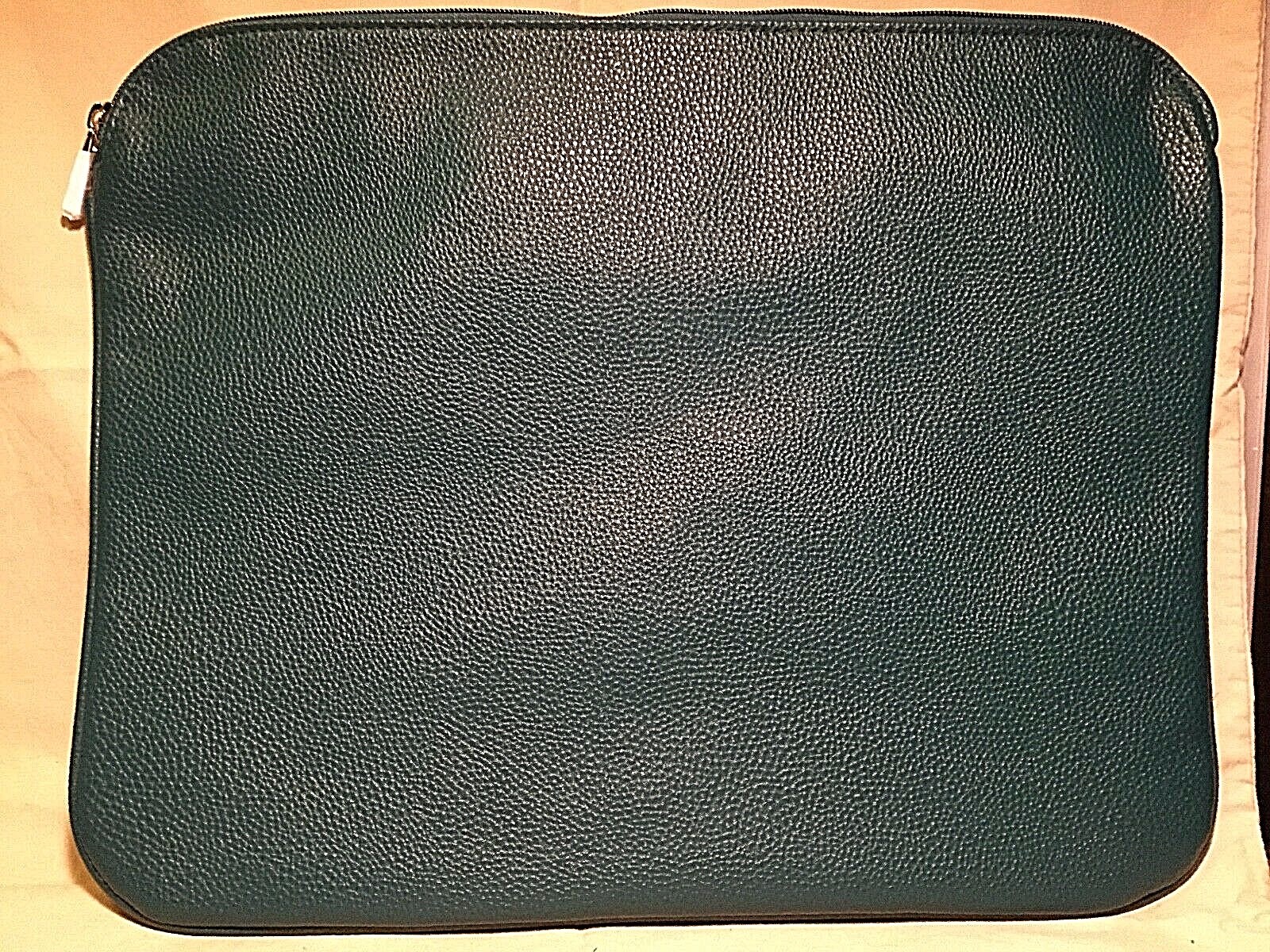 Thirty-One Savvy Sleeve Laptop Bag in Peacock Pebble - No Monogram 