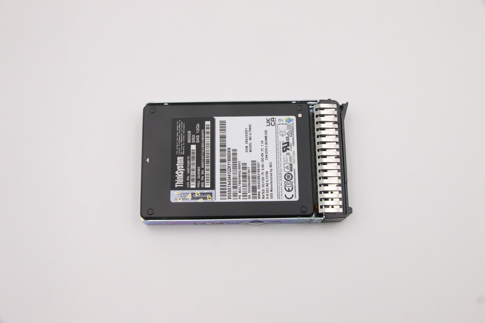 NEW Lenovo ThinkSystem 02JK962 4XB7A38175 2.5" 960GB SAS 12G SR650 Server SSD