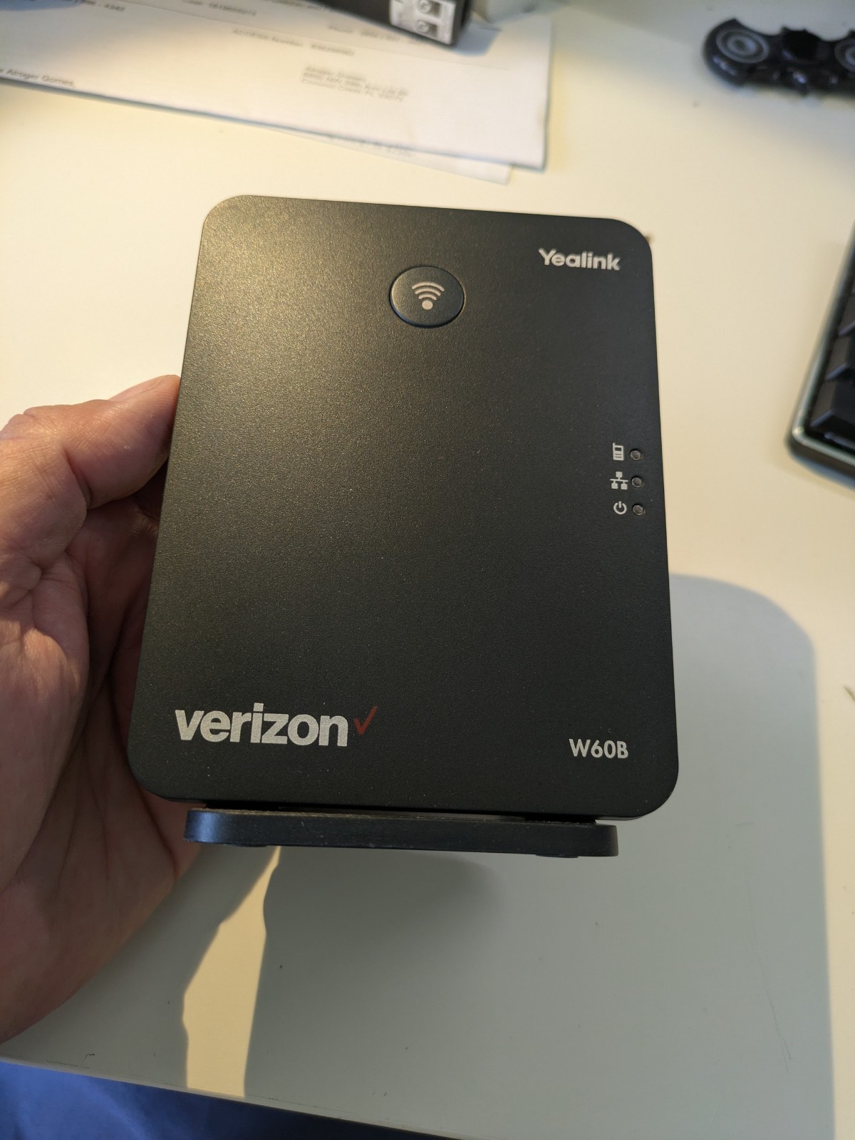 YEALINK  W60B DECT VoIP BASE STATION VOIP SIP FOR UP TO 8 HANDSETS + OEM ADPTR