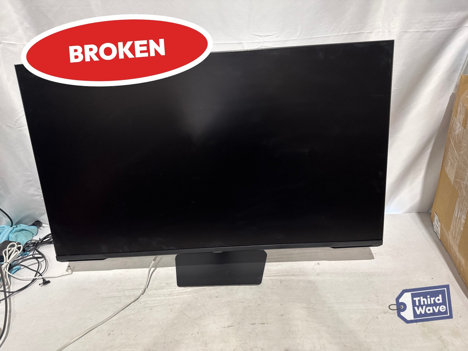 (BROKEN) Samsung Odyssey Neo G7 43in Mini LED 4K UHD 144Hz Smart Monitor
