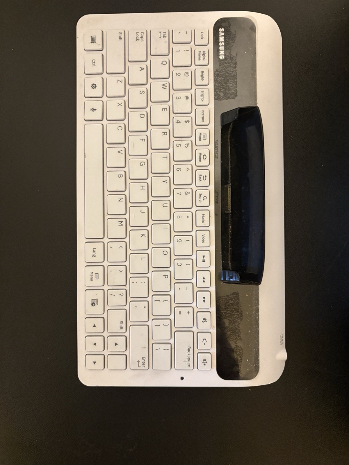 Samsung VG-KBD2000 Wireless Smart TV Keyboard Touchpad Remote NOS New