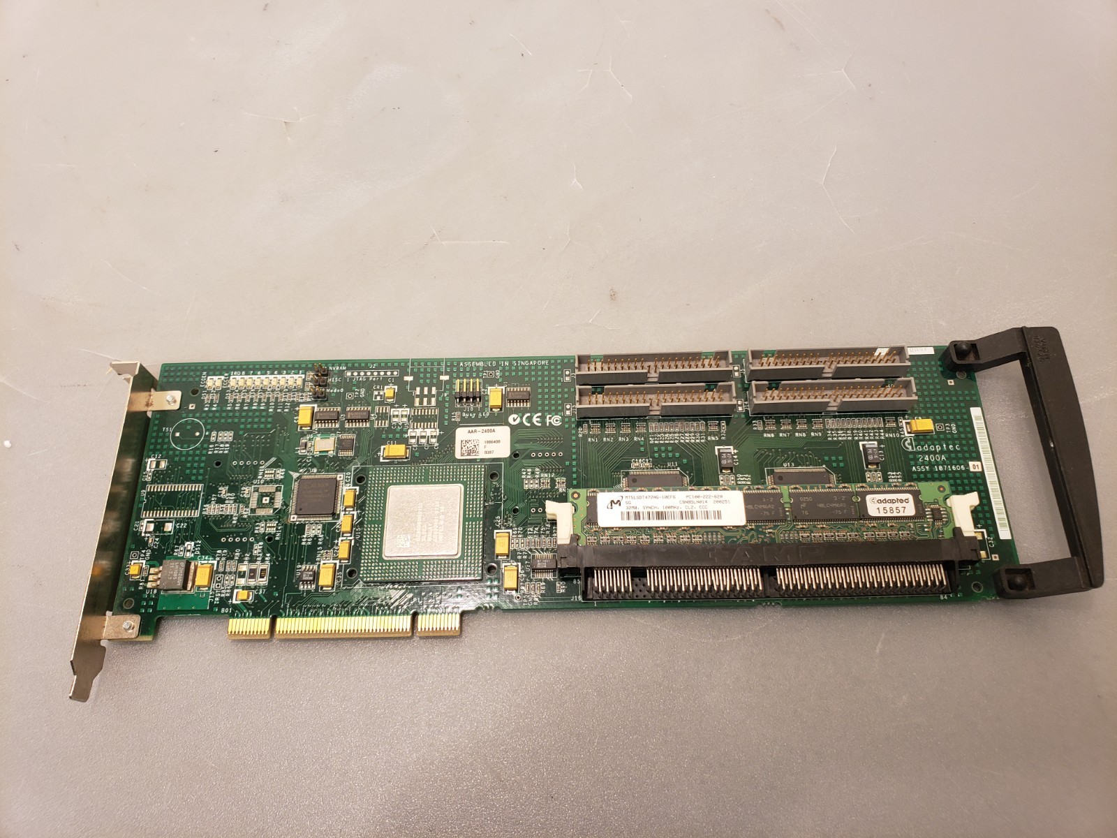 Adaptec AAR-2400A ATA 32-bit 32MB PCI 4-Channel RAID Controller w/32Mb DIMM