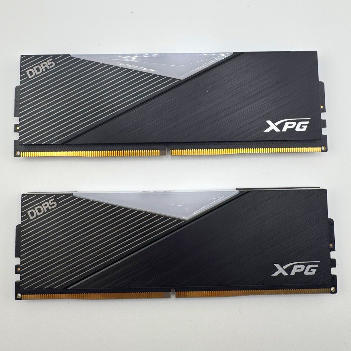 XPG LANCER 32GB (2x16GB) DDR5-6000 PC5-48000 DIMM CL40 AX5U6000C4