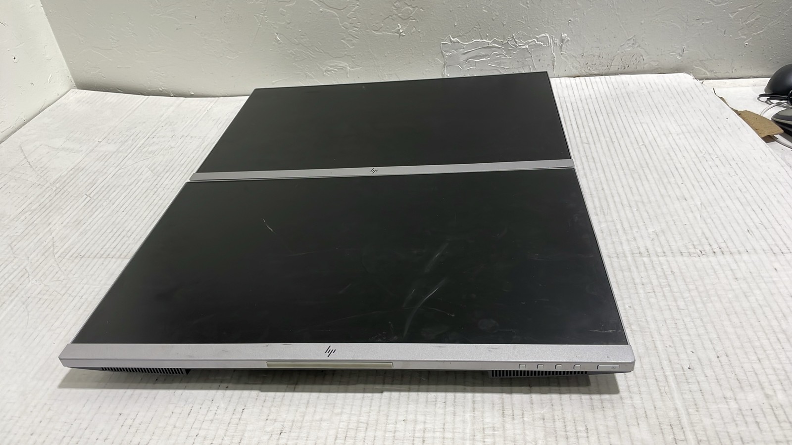 HP EliteDisplay E233 2018 23-inch IPS LED Backlit Monitor FHD 1080p Lot of 2