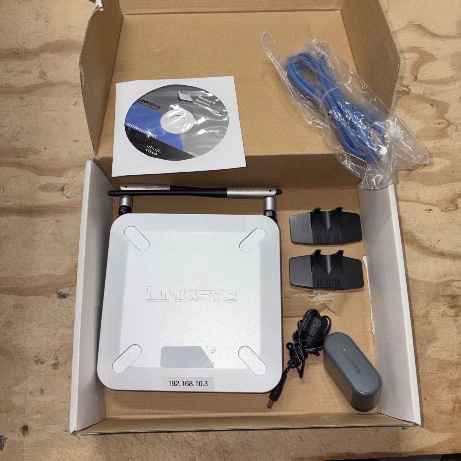 Linksys Cisco WET200 Version 1 Wireless-G Business Ethernet Bridge Router