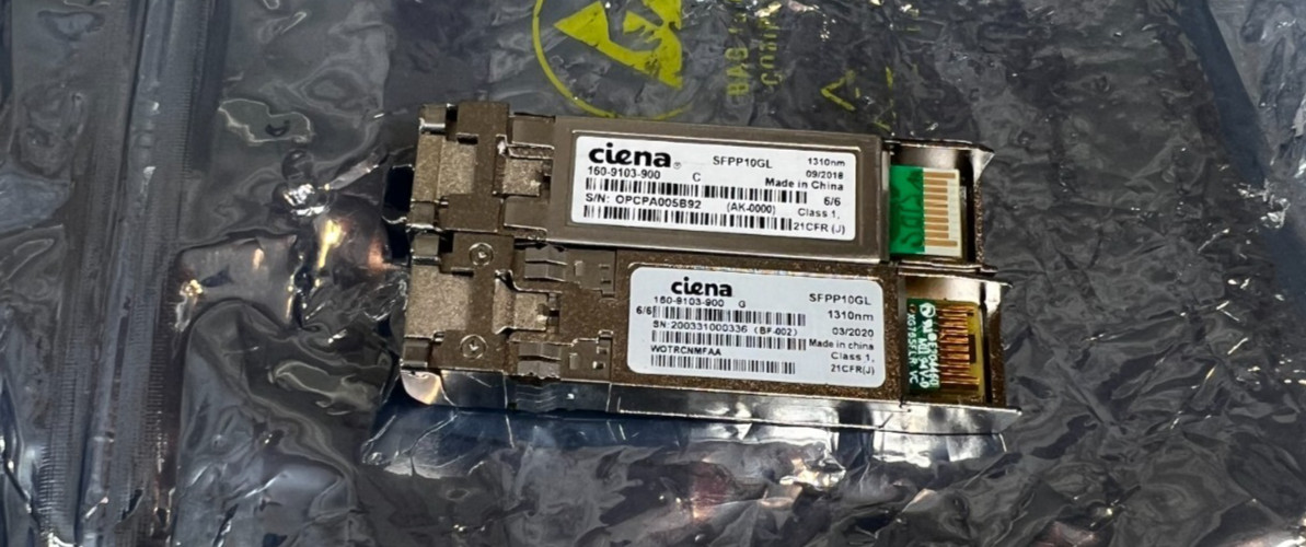 Lot of 2) 160-9103-900 Ciena SFP+ Tranceiver 10Gb/s 10GBase-LR Single-Mode Fibre