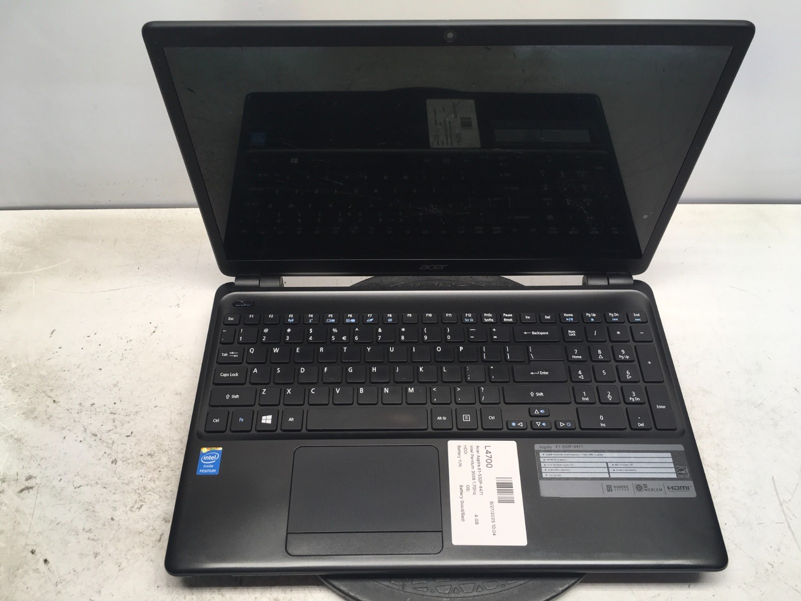 Acer Aspire E1-532P-4471 Intel Pentium 3556 1.7GHz 4 GB NO HDD - Cracked Screen