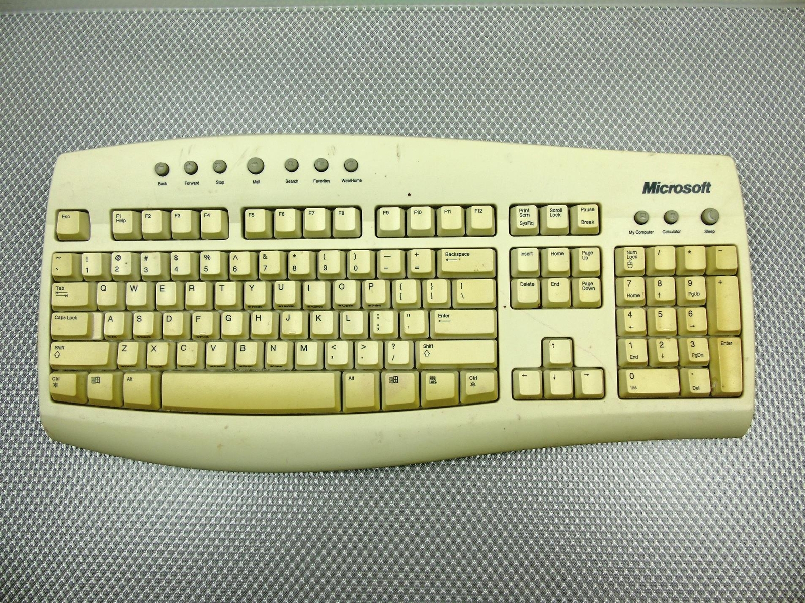 Vintage Microsoft Wireless Desktop  Keyboard Beige - WBR0125 ( No Receiver)