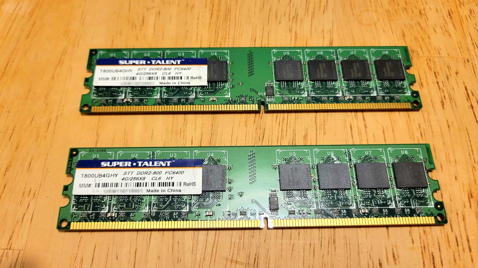 Super Talent 8GB (2 x 4GB) DDR2 800 MHz PC2-6400 Desktop RAM 240-pin T800UB4GHY