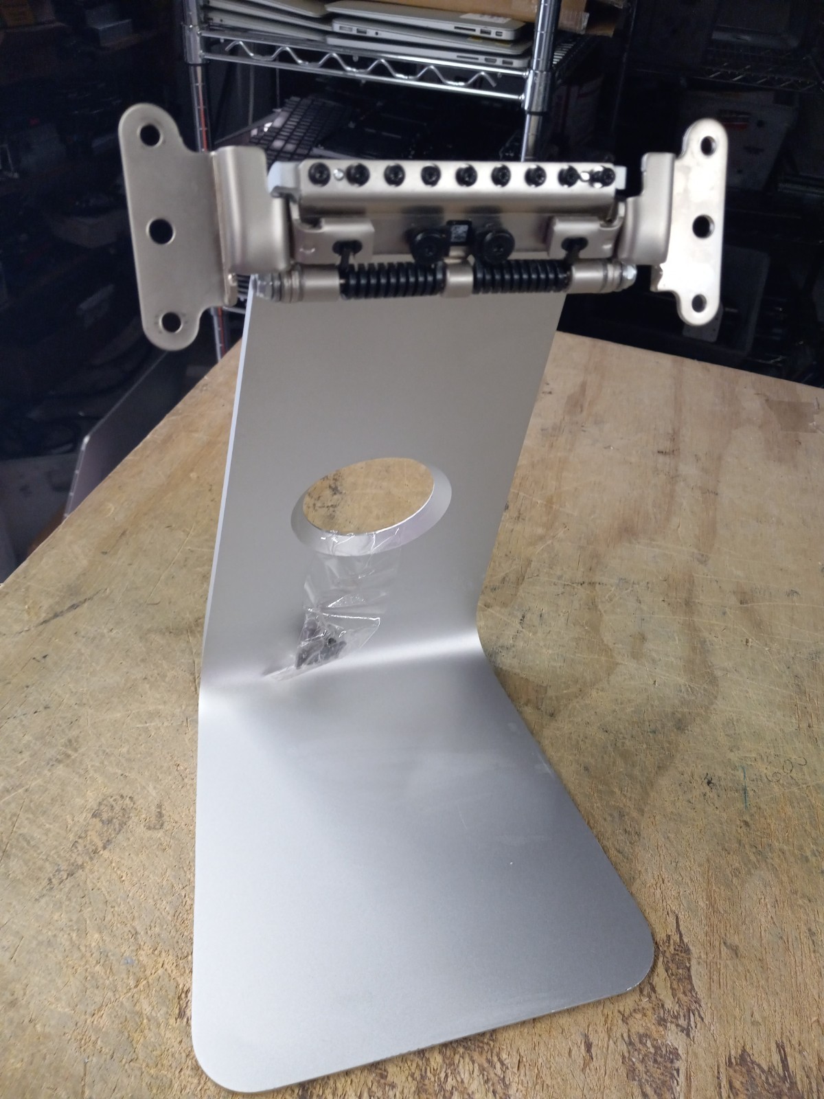 27" Apple iMac A1419 Stand 923-00083 Late 2014, Mid 2015 CLEAN GOOD WITH  CLUTCH