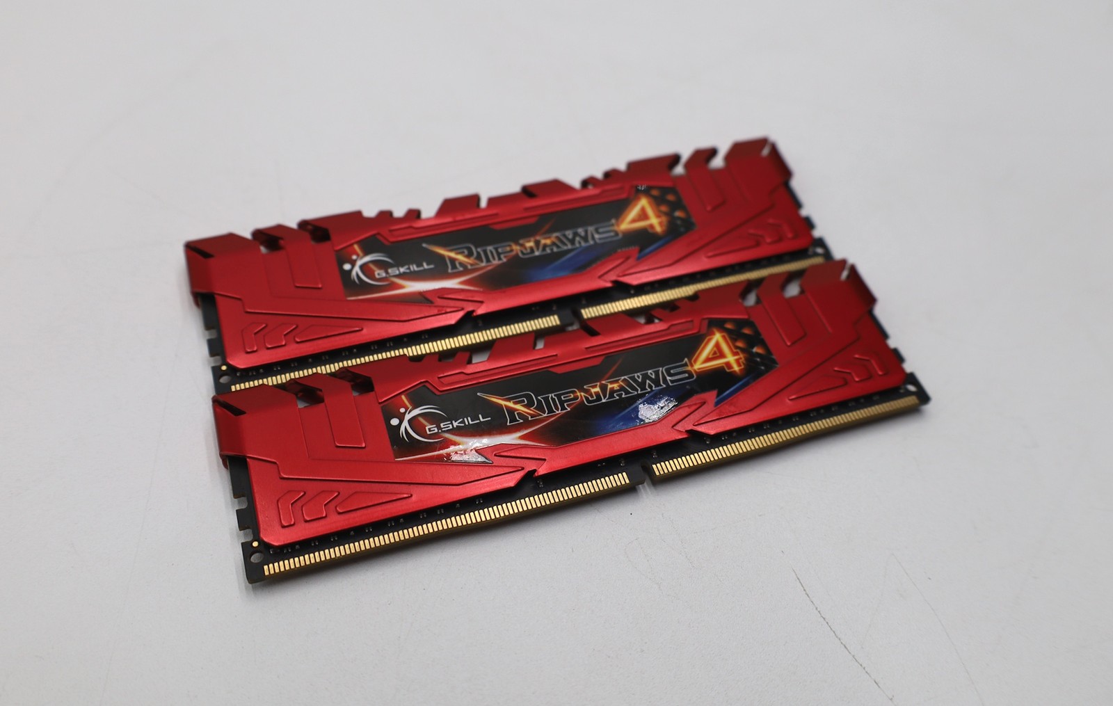 G.Skill RipJaws 4 3000MHz 16GB (8Gx2) F4-3000C15D-16GRRB