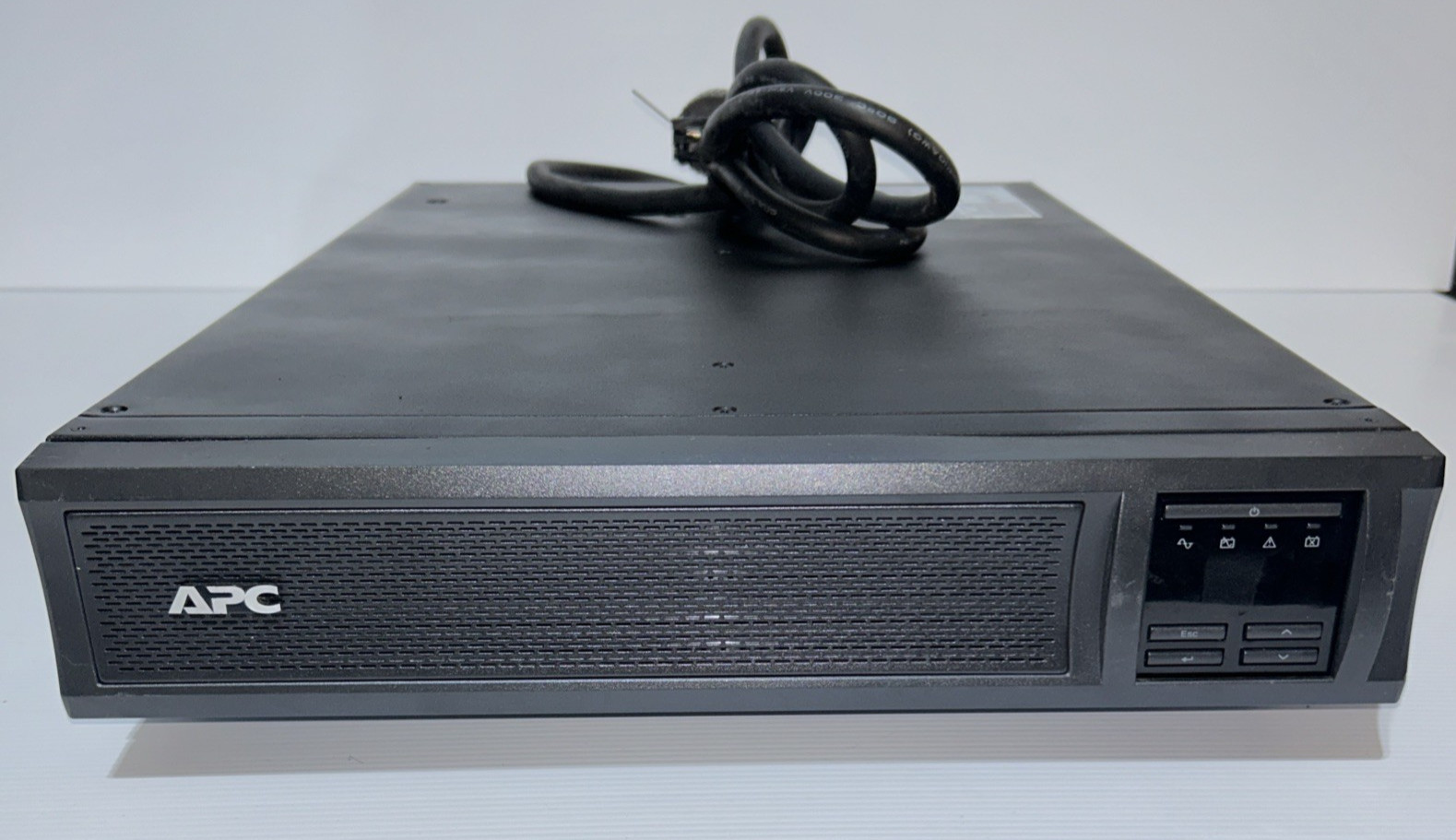 APC | SMX3000RMLV2U | Smart-UPS X 3000VA 2700W LCD RM 2U 100-127V New Batteries