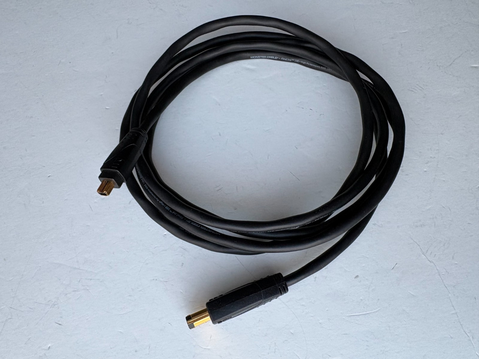 Monster Cable FireLink 300 IEEE-1394 6' FireWire 4 pin to 6 pin J2 CAMAV DV-6