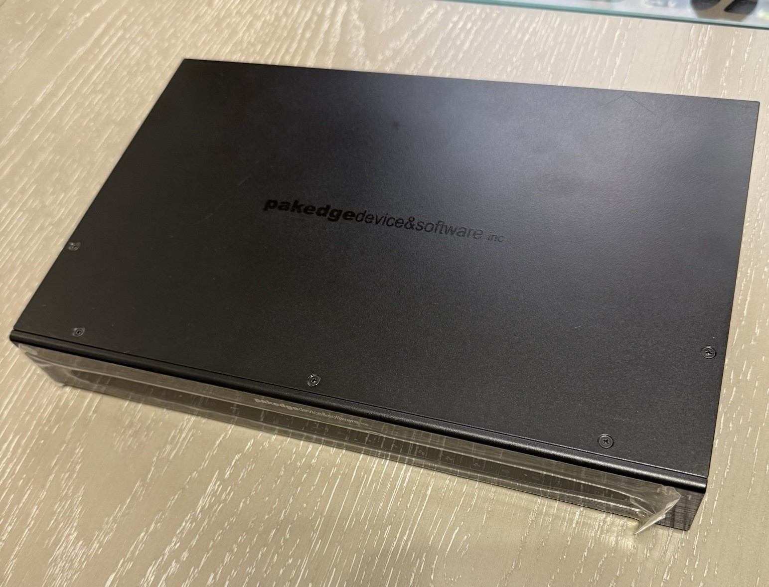 Pakedge RK-1 Gigabit Wired Router 5-Port LAN Dual WAN USB Black