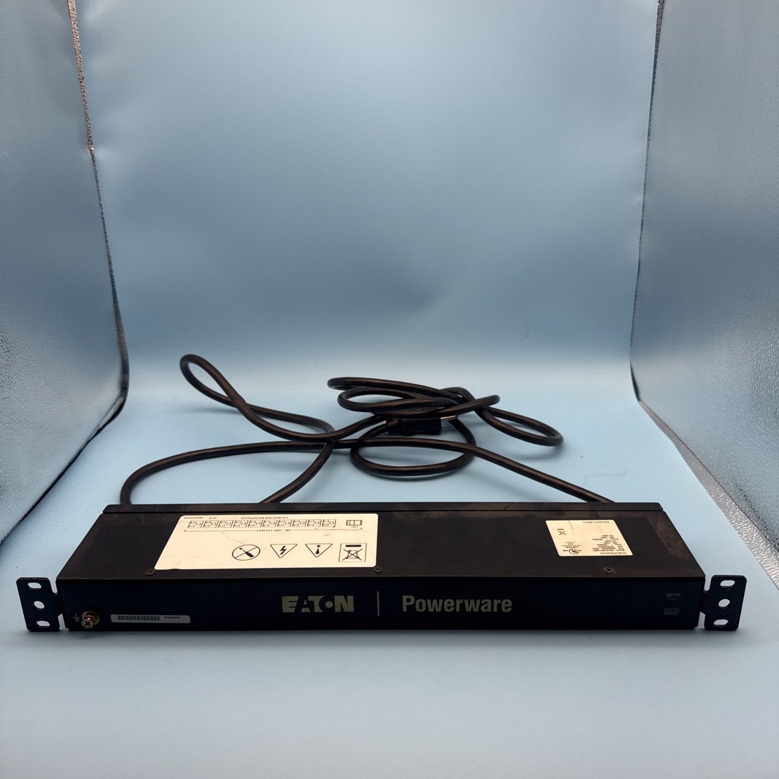 Eaton Powerware PW101BA1U001 1U Rack PDU 10 Outlet 120V 15A Server Power Strip
