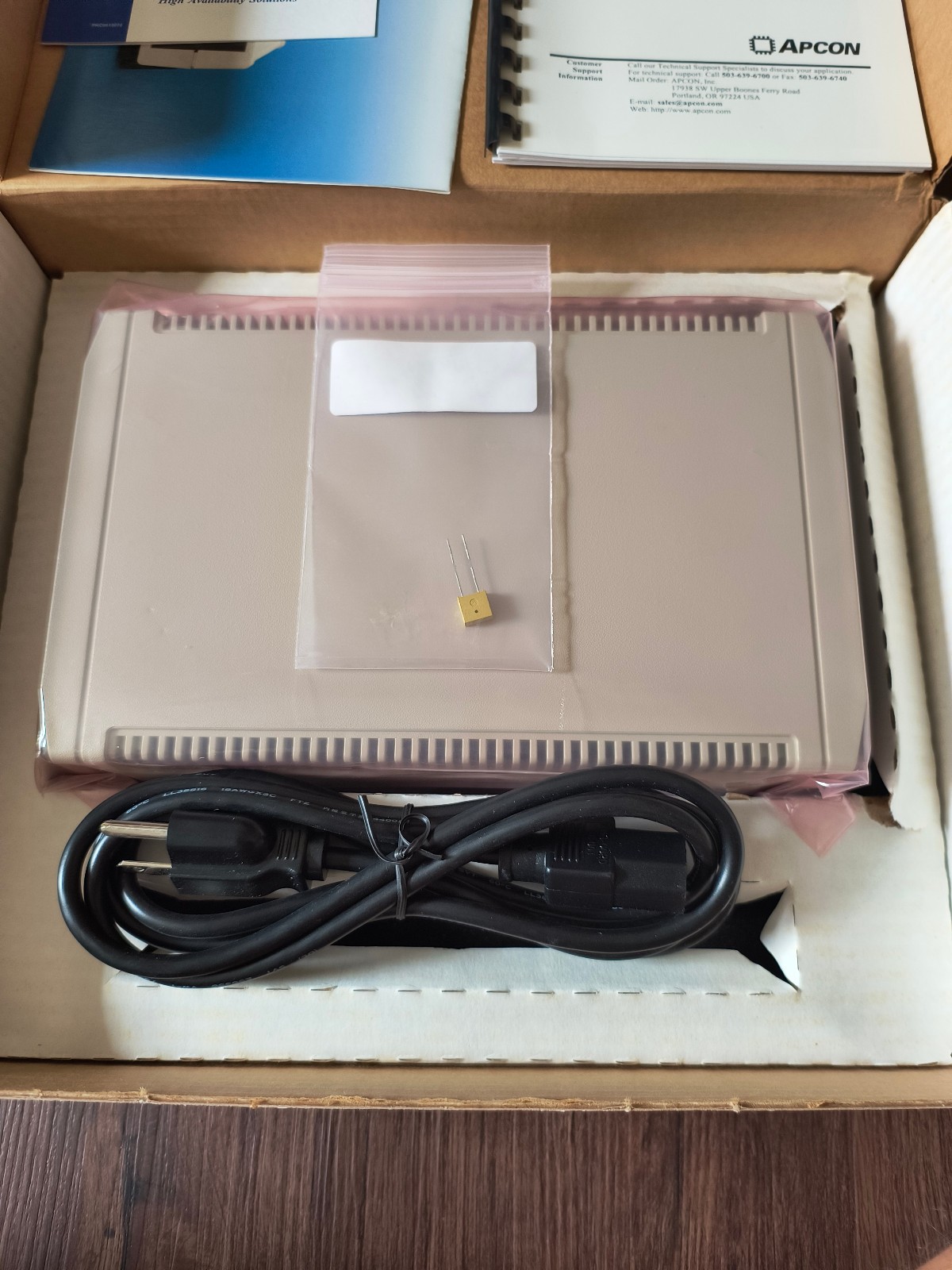 APCON ACI-1080-CLW SCSI differential bus converter Made in USA