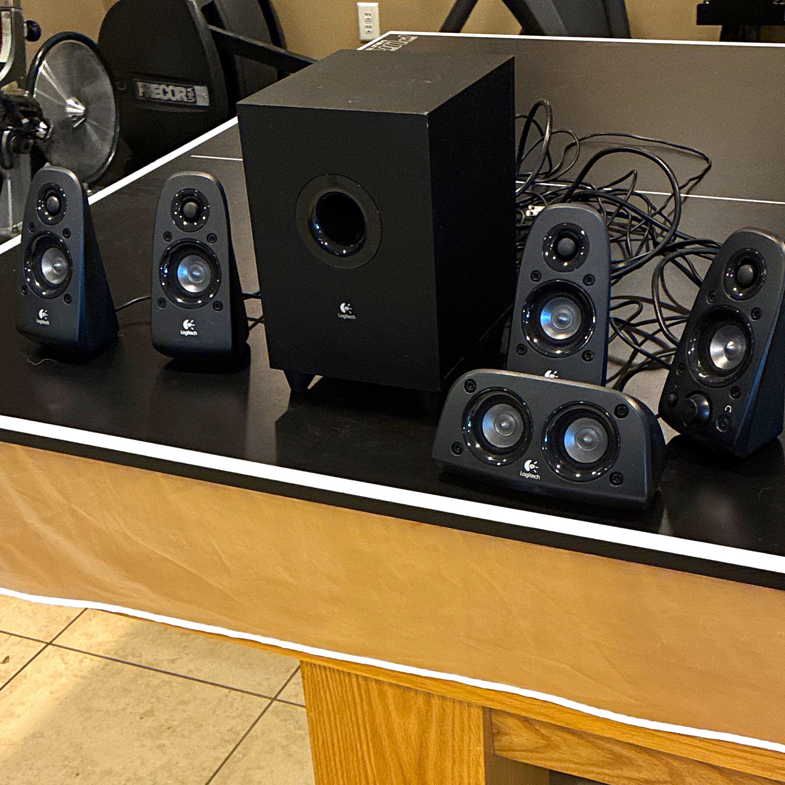Logitech Z506 5.1 Channel Wired Surround Speaker System 3.5mm/RCA Black
