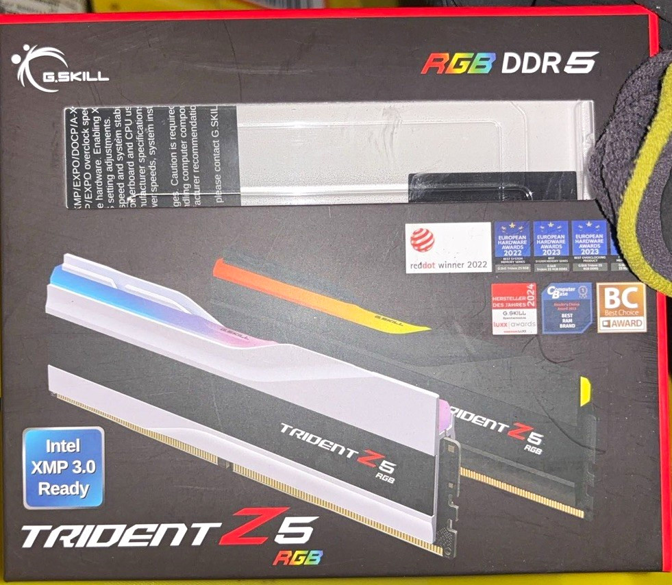 G.SKILL Trident Z5 RGB 32GB (2x16GB) DDR5-6000 DIMM Intel XMP 3.0