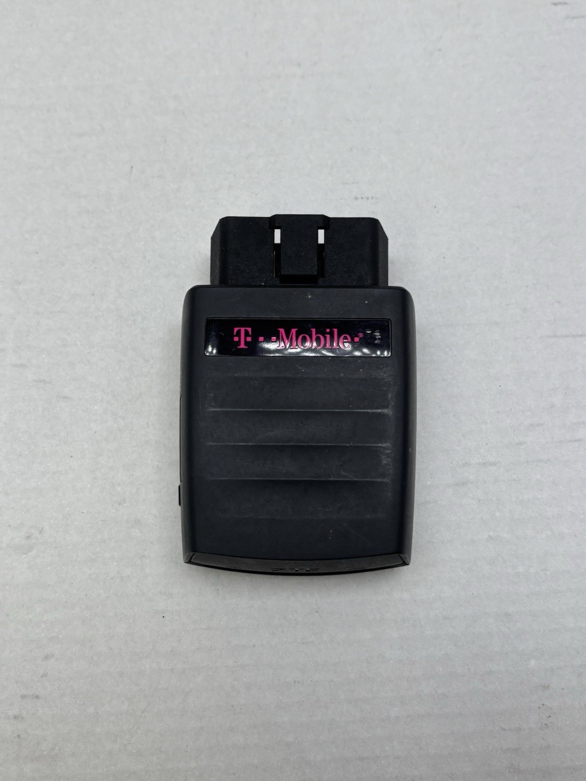 T-Mobile Z6200 Wi-Fi Hotspot Modem Wireless 802.11b/n Black Car Auxiliary SIM