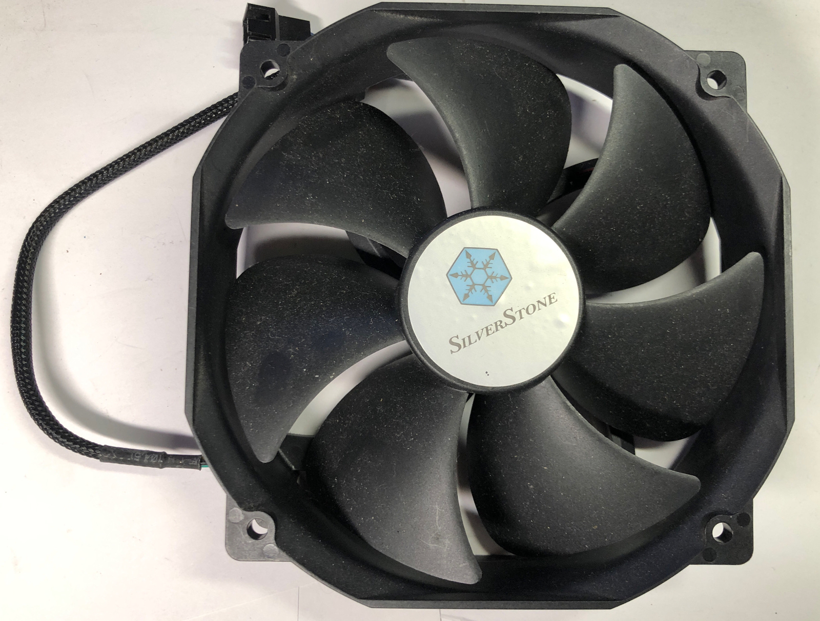 Silverstone SST-FHP141 V2.0 140mm x 140mm x 38mm Dual Ball Bearing Dual Mode Fan