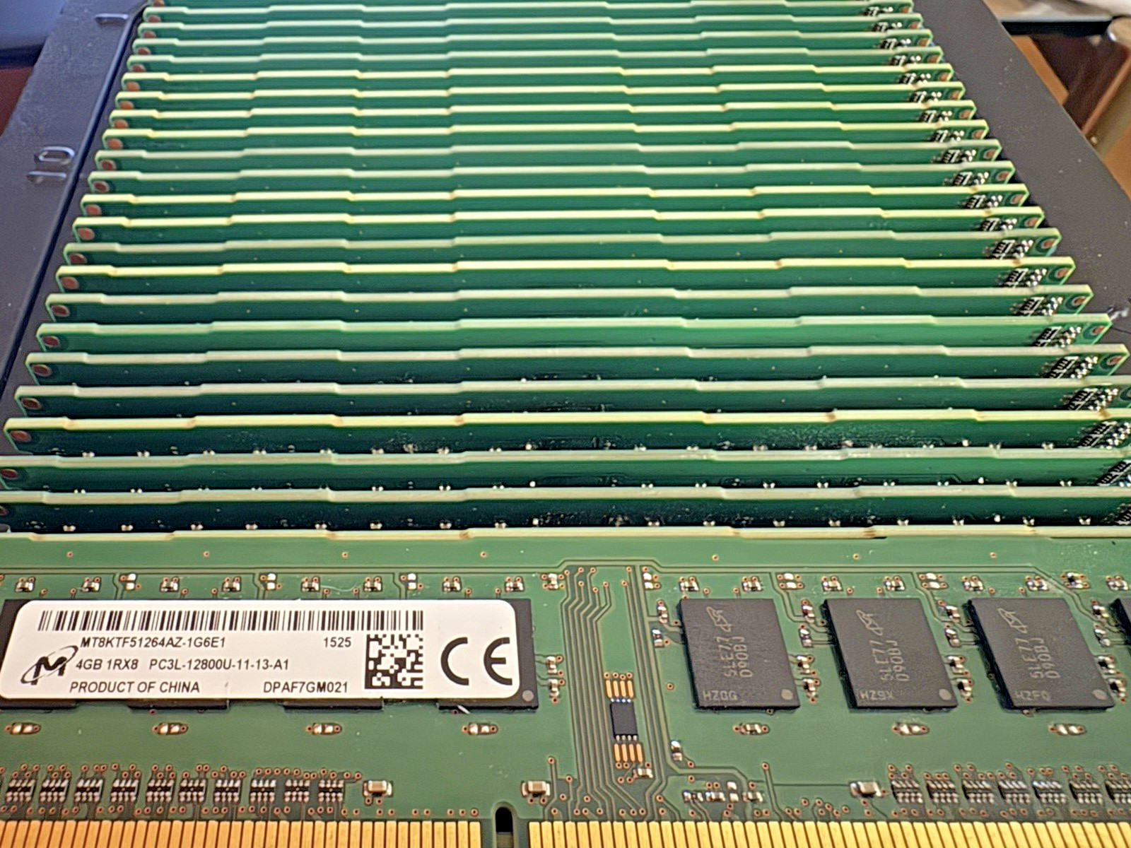 Micron 31 x 4gb DDR3 1Rx8 PC3L-12800U 1600MHz MT8KTF51264AZ-1G6E1