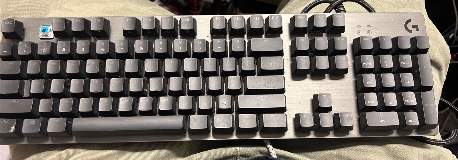 Logitech G512 Carbon GX Blue RGB Mechanical Gaming Keyboard Wired USB Black