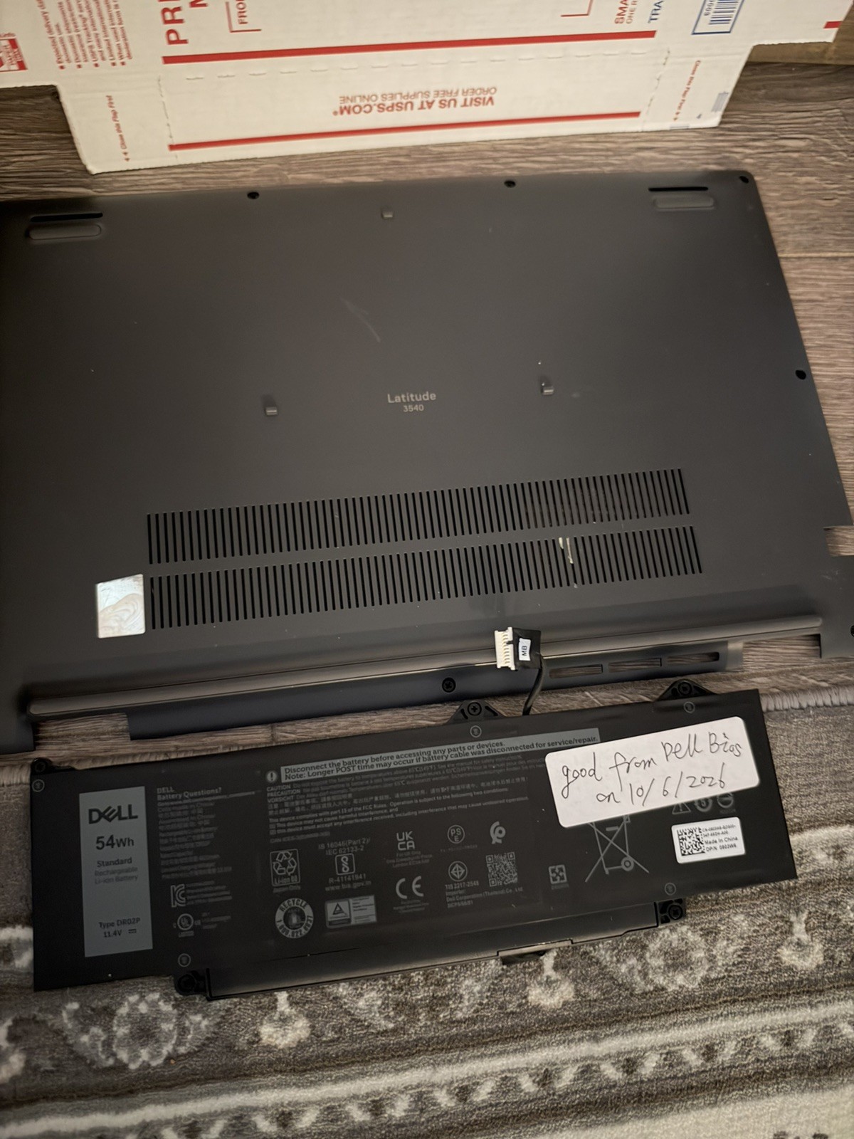 1 Pack Dell Latitude 3540 Battery 54Wh 11.4V 3-Cell Li-Ion and 1 Bottom Cover 