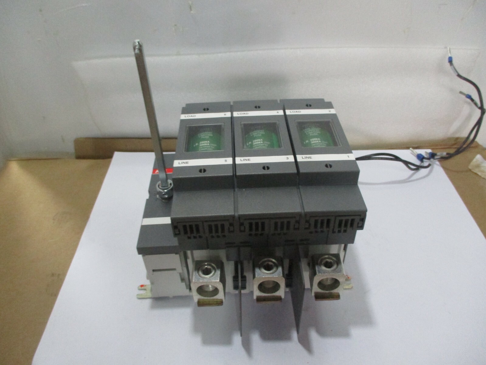 ABB OS200J03 600VAC 200A  3Ph General Purpose Switch