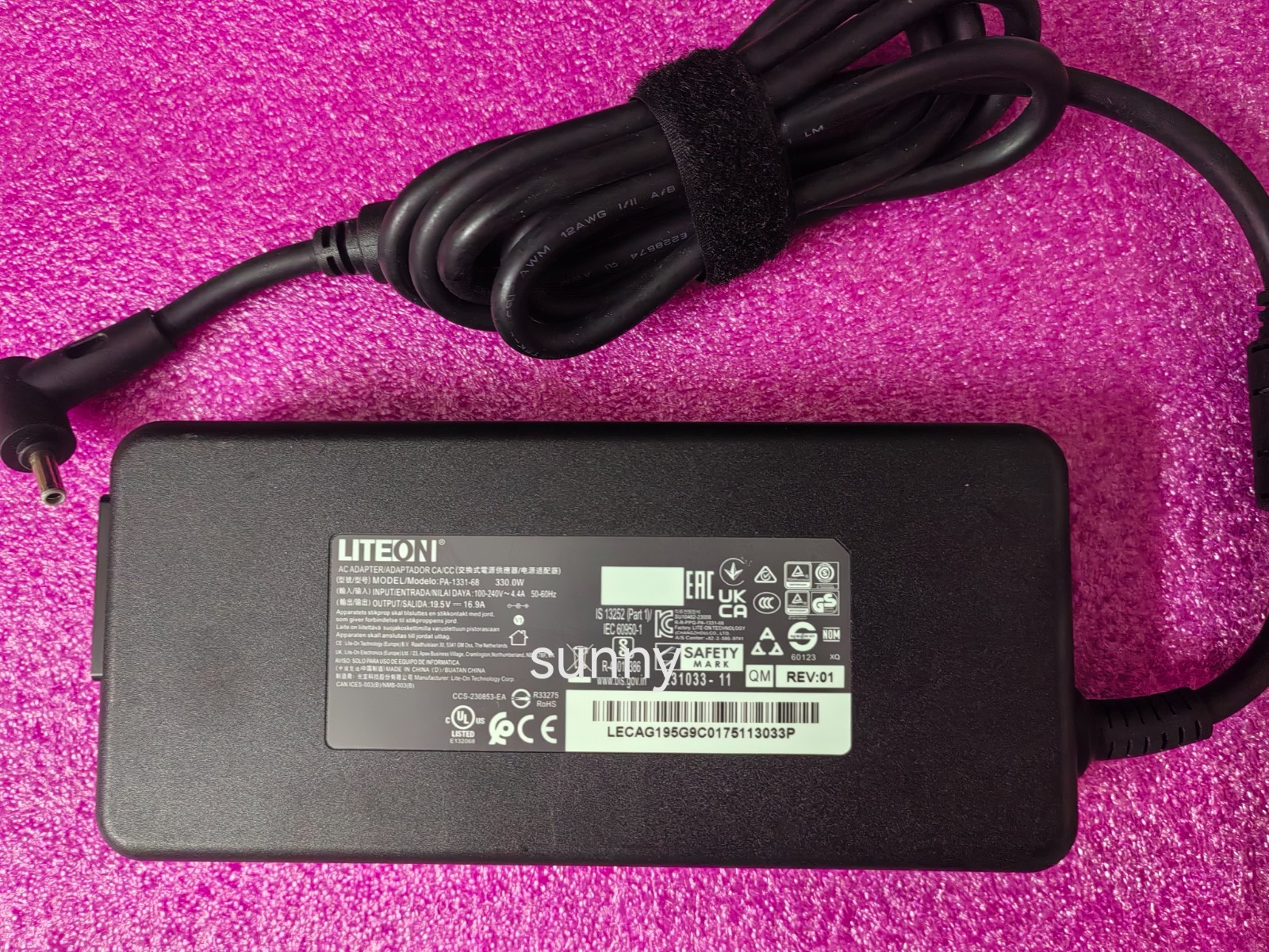 For Gigabyte RTX5080/RTX5090 PA-1331-68 LITEON 19.5V16.9A 4.5mm 330W Adapter OEM