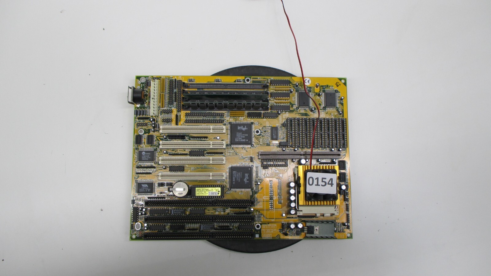 FIC PT-2003 Motherboard w/ Intel Pentium S 150MHz 8MB Ram - CPU fan is bad